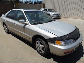 1996 HONDA ACCORD 4DOOR EX GOLD 2.2 AT A20197